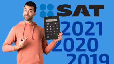 SAT declaración anual de años anteriores, hombre con calculadora