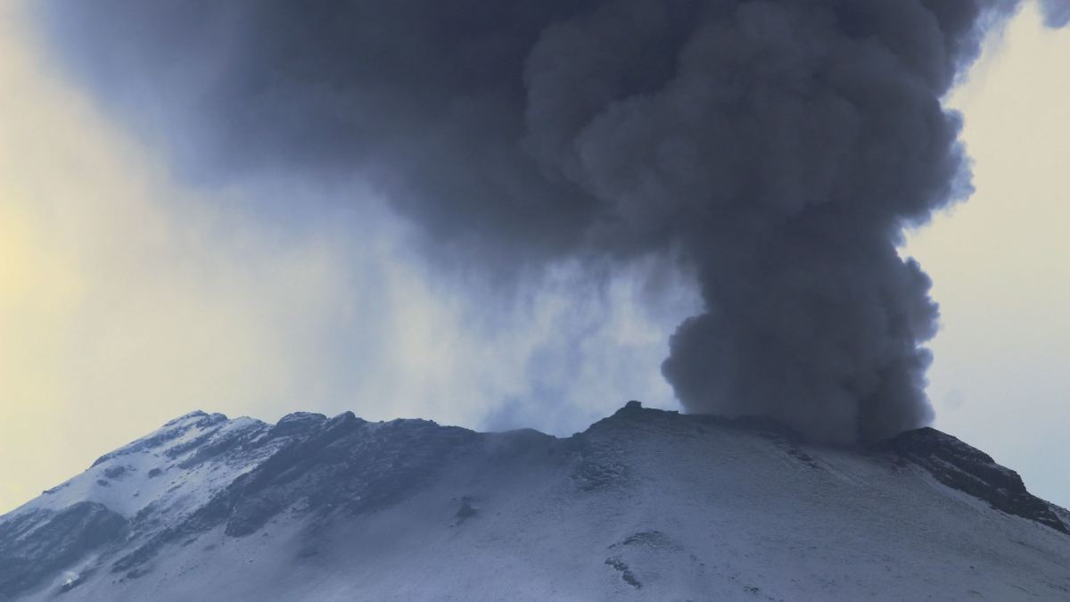 Caída de ceniza por el Volcán Popocatépetl
