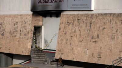 FGR incendio migrantes: Exterior de la estación del INM en Ciudad Juárez