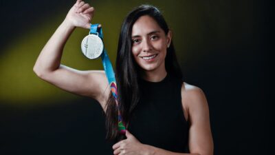 Jessica Sobrino con medalla