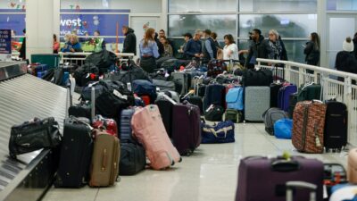 Joe Biden aerolíneas: sala de equipaje de Southwest Airlines durante la crisis de Navidad