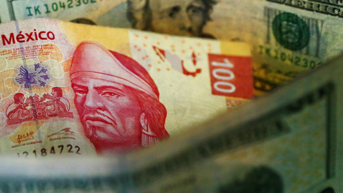 El precio del dólar hoy 11 de mayo de 2023 se cotiza en 17.58 pesos