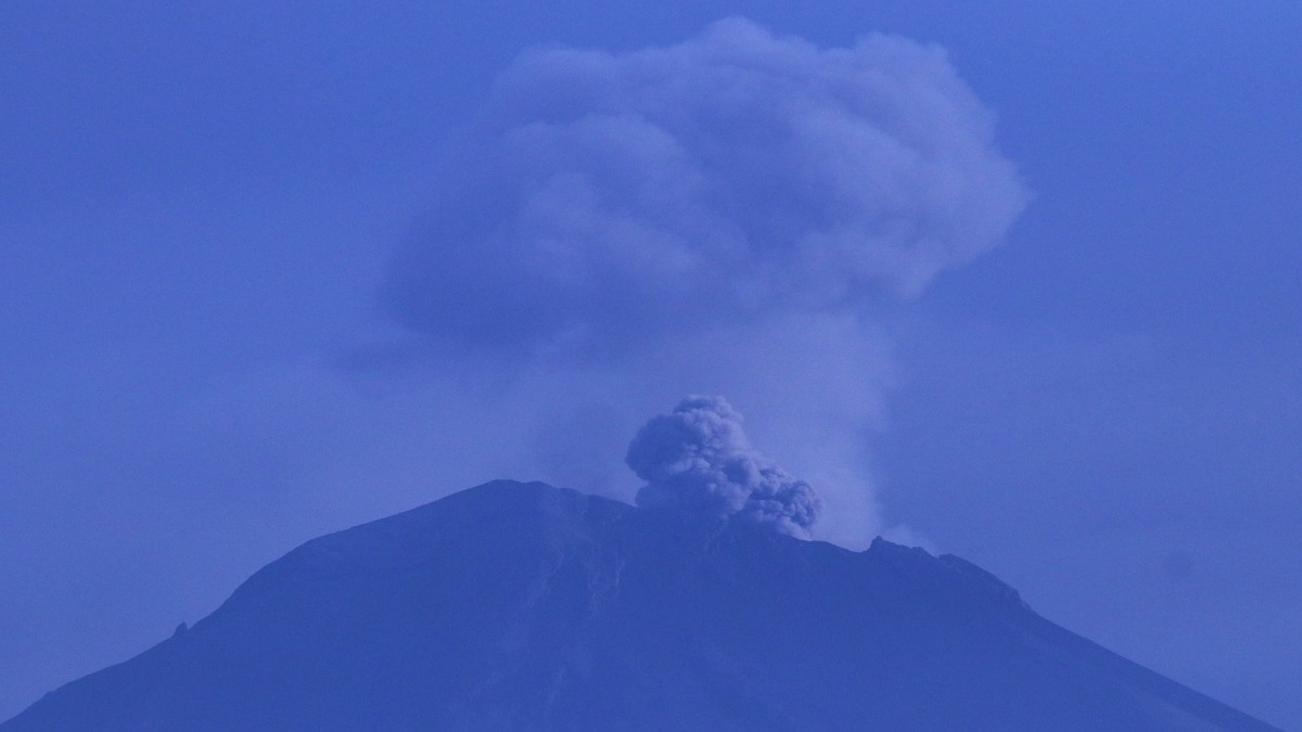 tiktoker-capta-sonido-del-volcan-popocatepetl-video