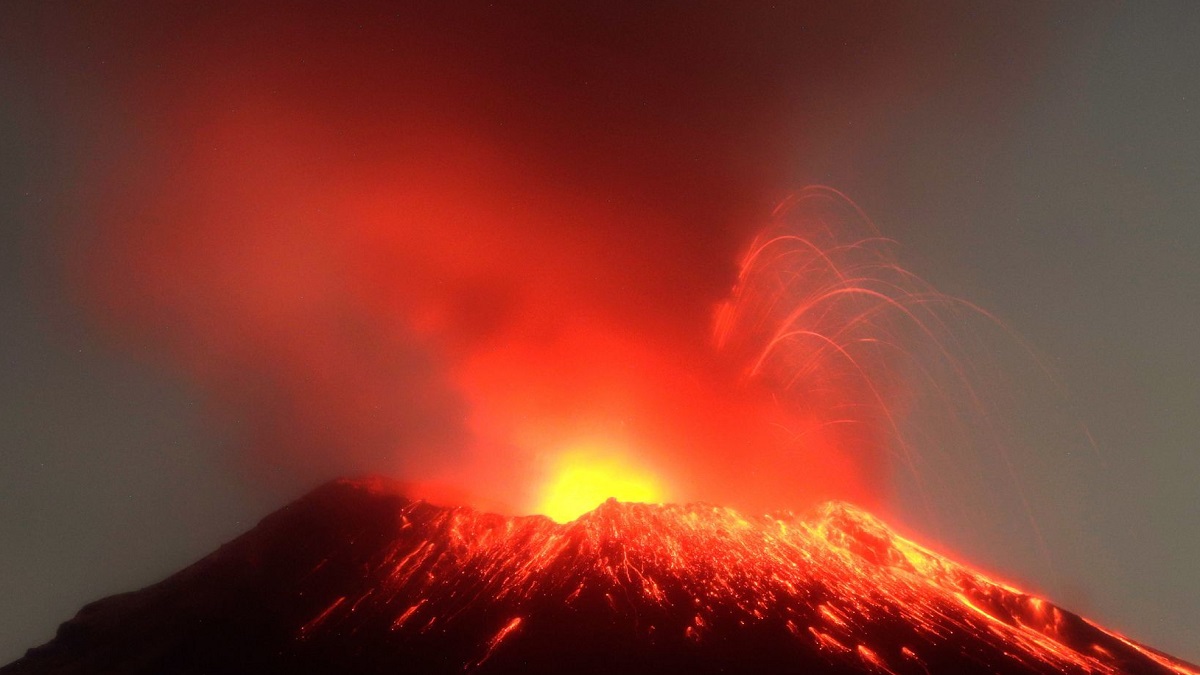 volcan-popocatepetl-poblador-capta-sonido-de-explosiones