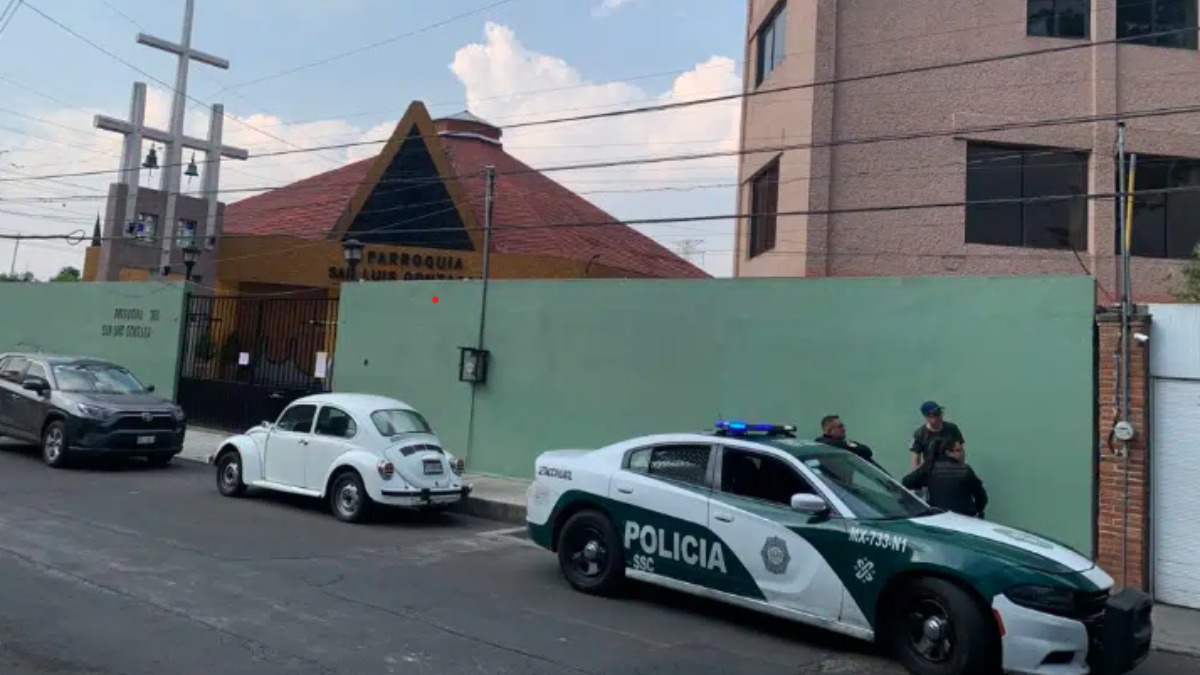 Grupo armado somete a sacerdote y roba con violencia parroquia en CDMX