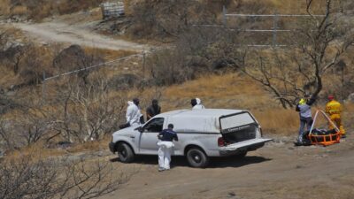 Cerca de 50 bolsas con restos humanos en barranca de Zapopan