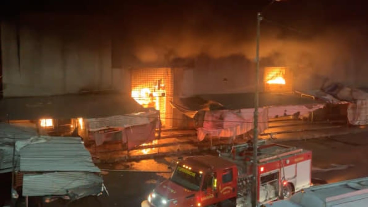 Incendio En Mercado Central De Acapulco