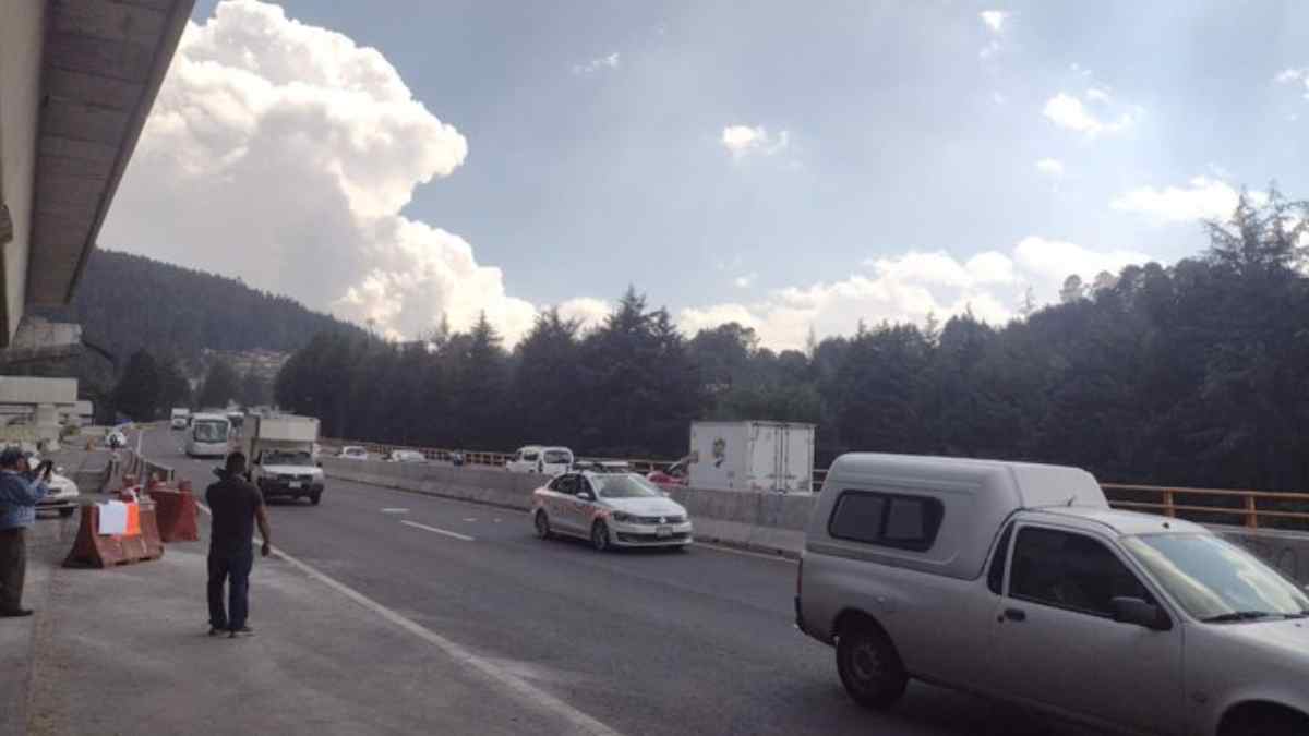 Levantan bloqueo en la autopista México-Toluca